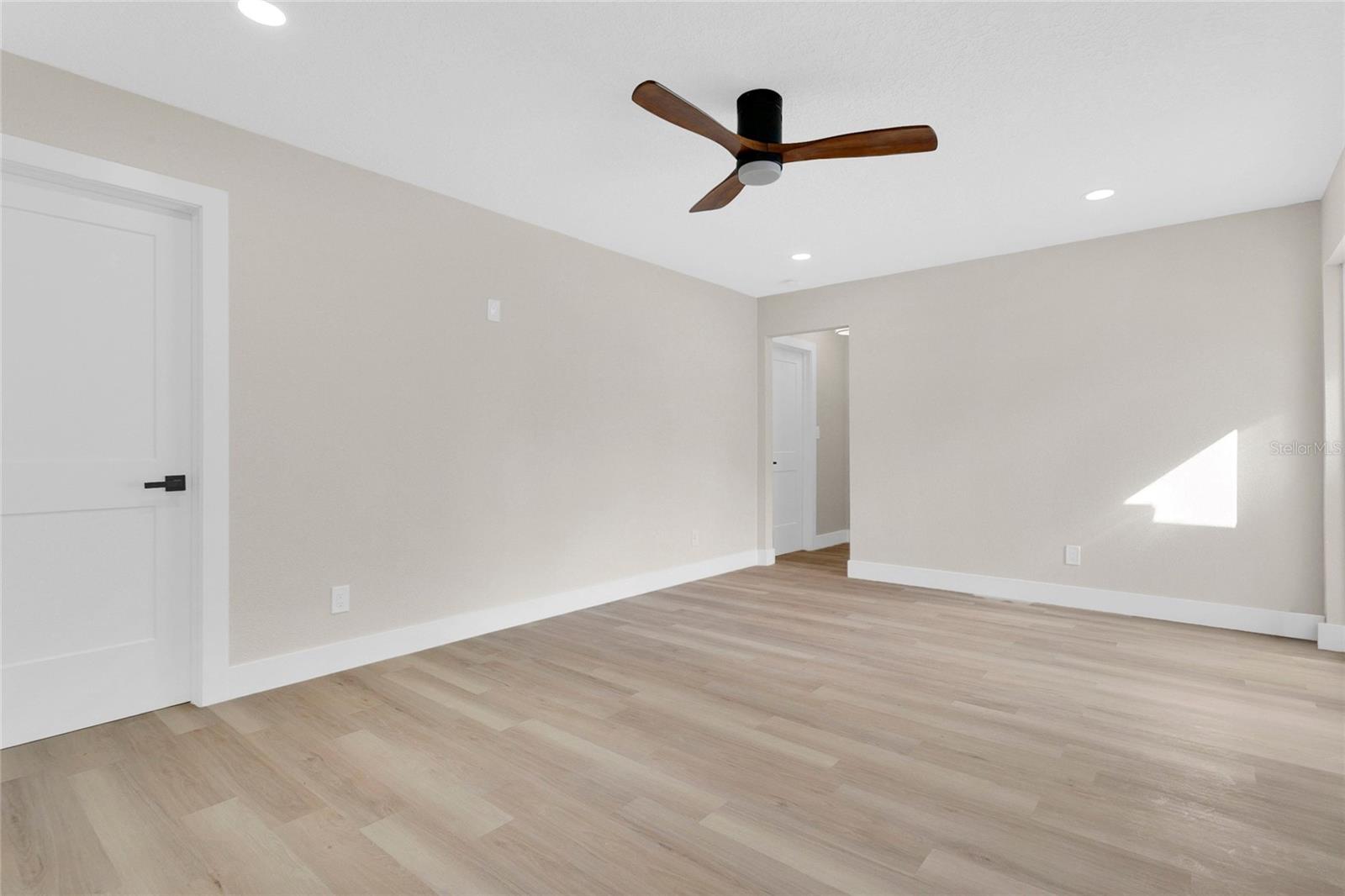 WINTER PARK PINES MERRIE OAKS - Residential