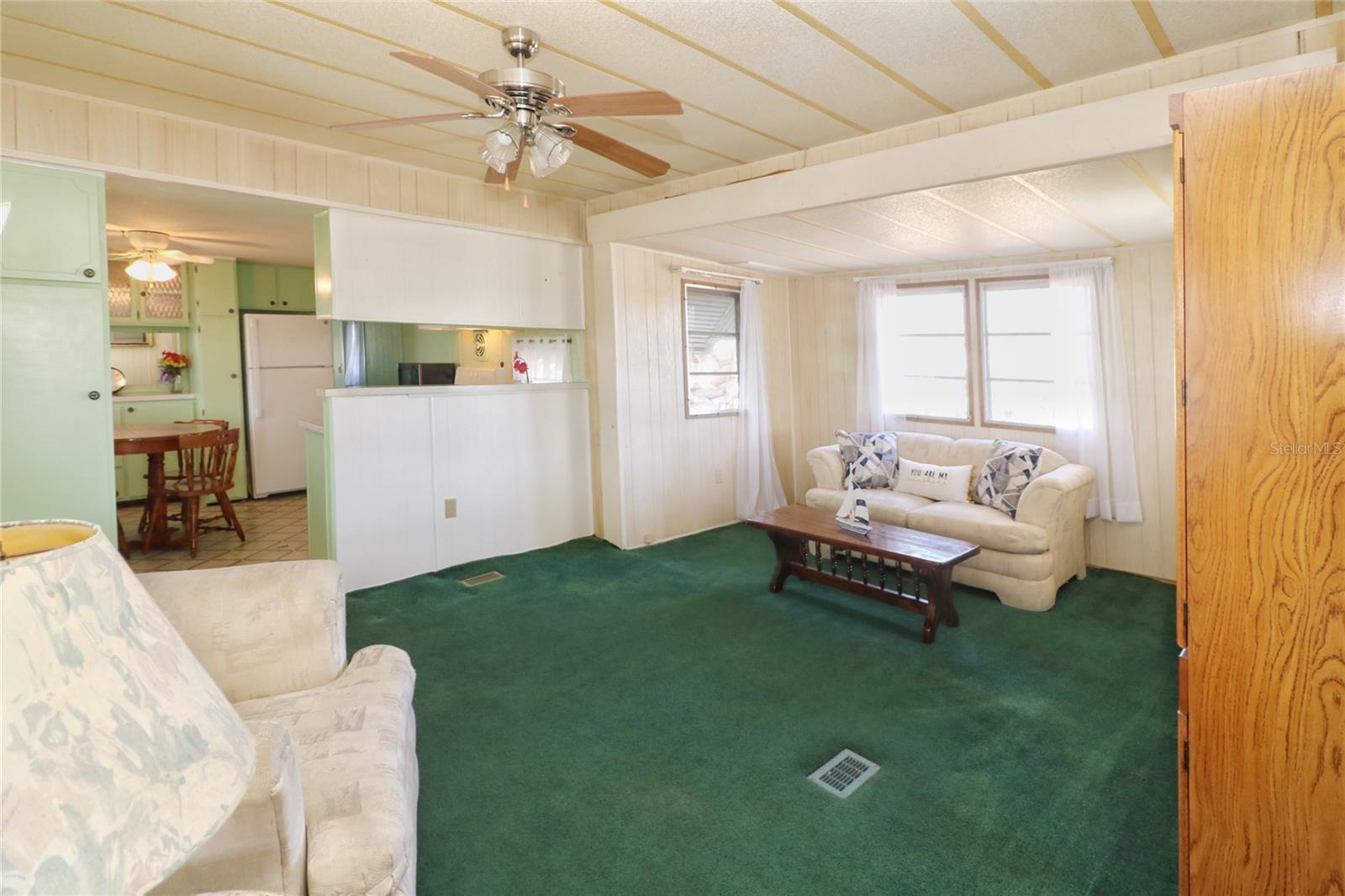116 W SAINT JOHNS WAY