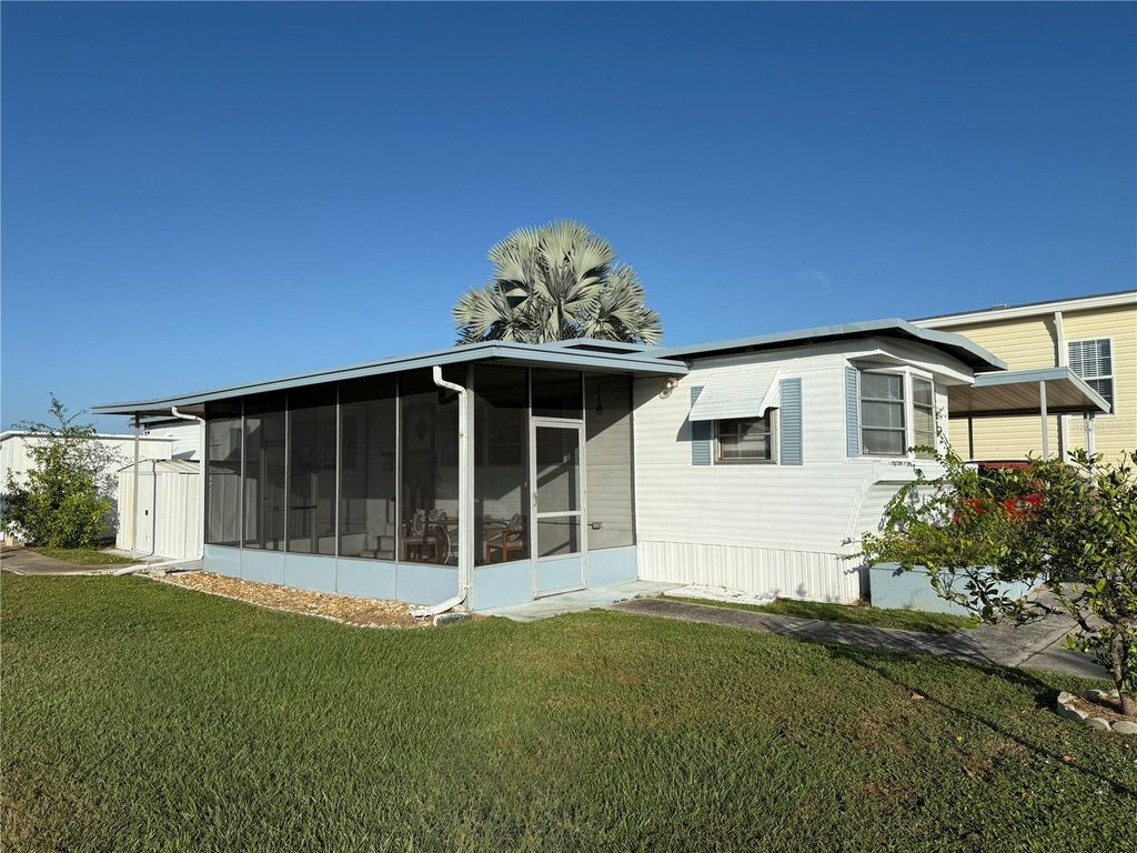 Photo of 116 W Saint Johns Way, Apollo Beach, FL 33572 (MLS # T3522959)
