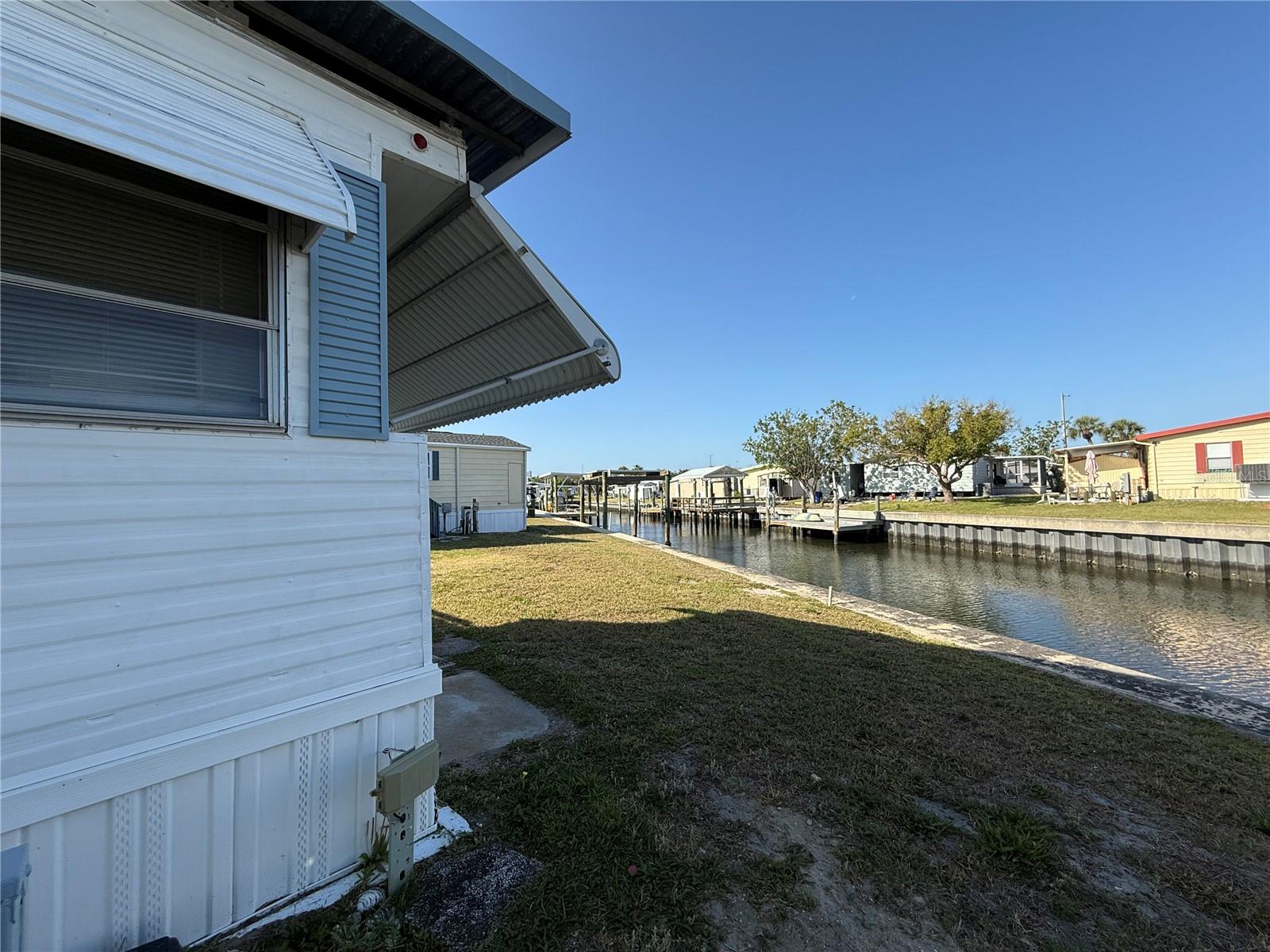 116 W SAINT JOHNS WAY