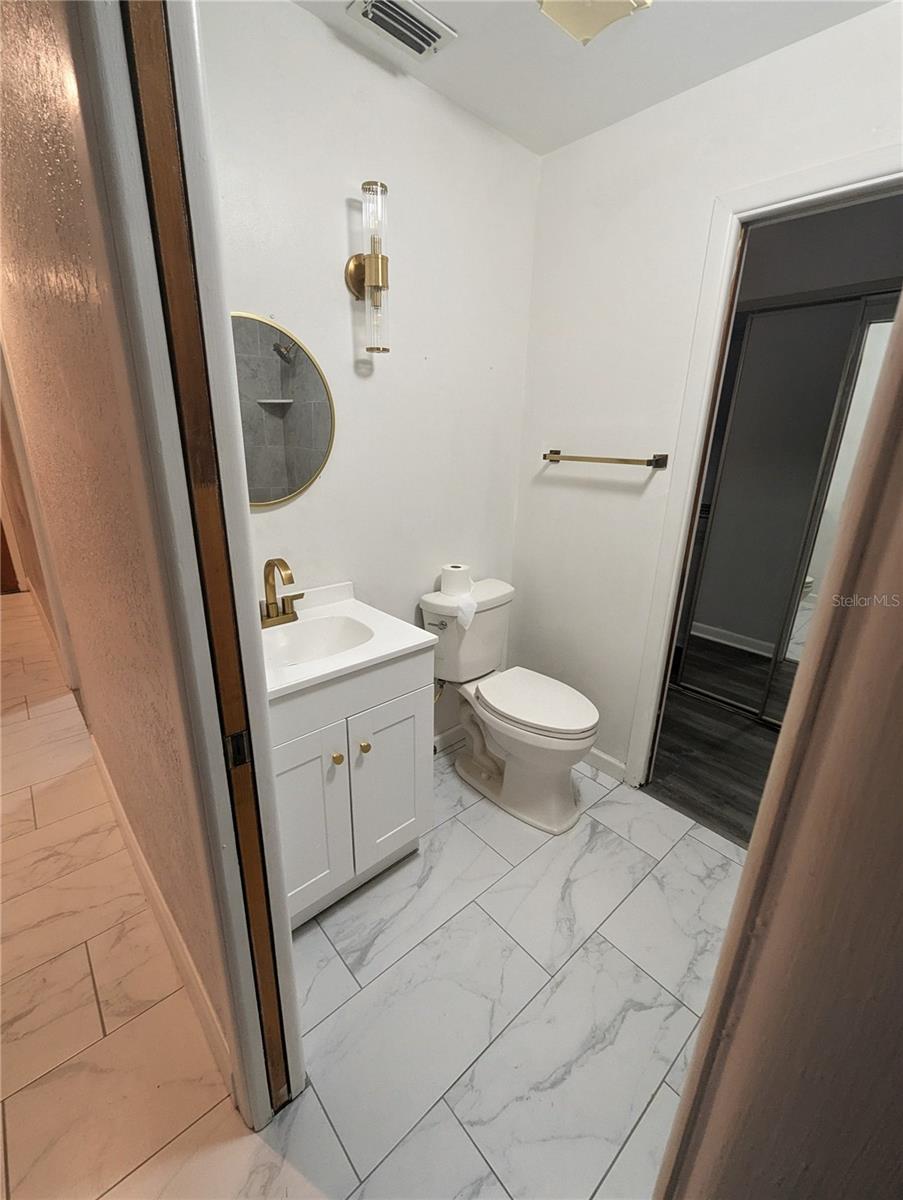 LAKE FOX SHORES - Residential Lease