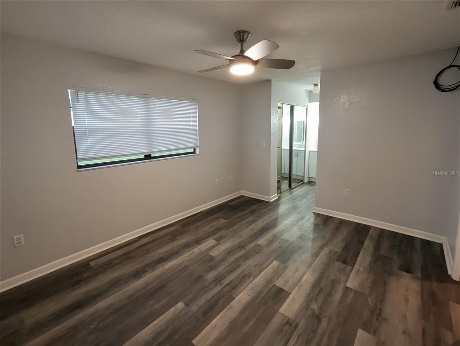 LAKE FOX SHORES - Residential Lease