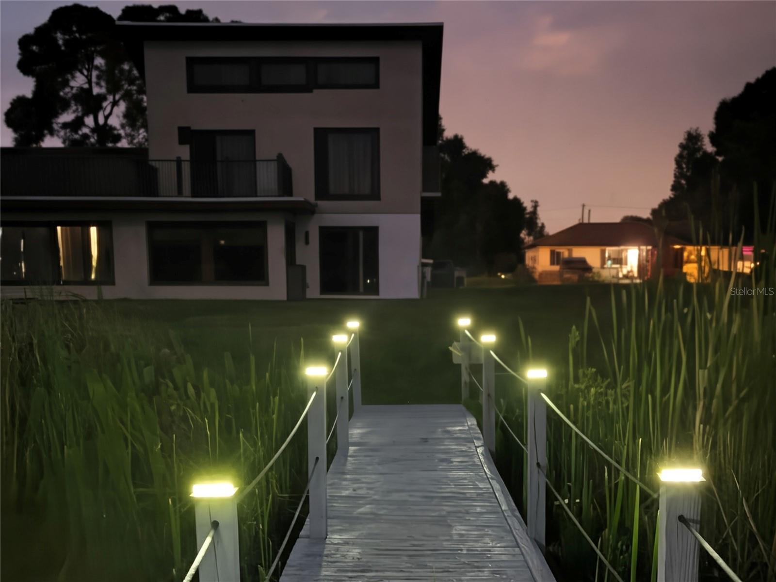 LAKE FOX SHORES - Residential Lease