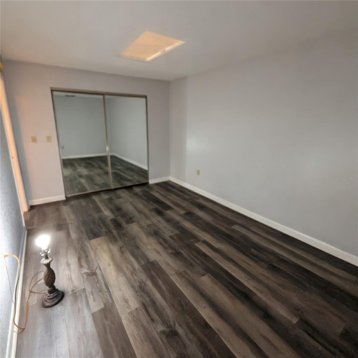 LAKE FOX SHORES - Residential Lease