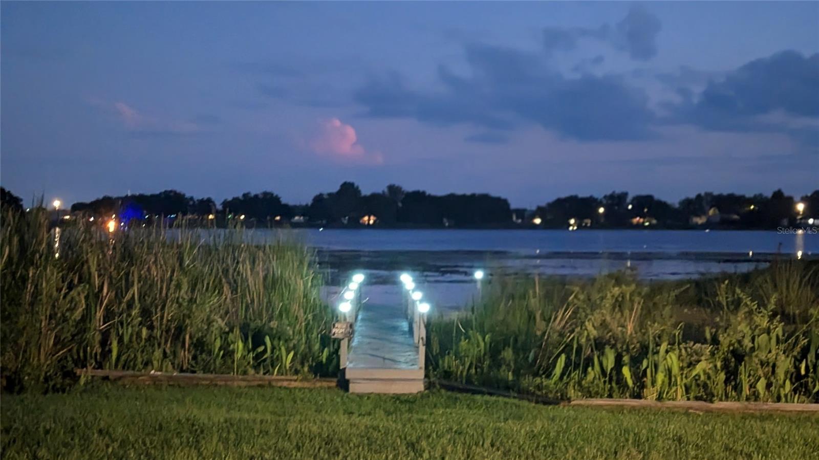 LAKE FOX SHORES - Residential Lease