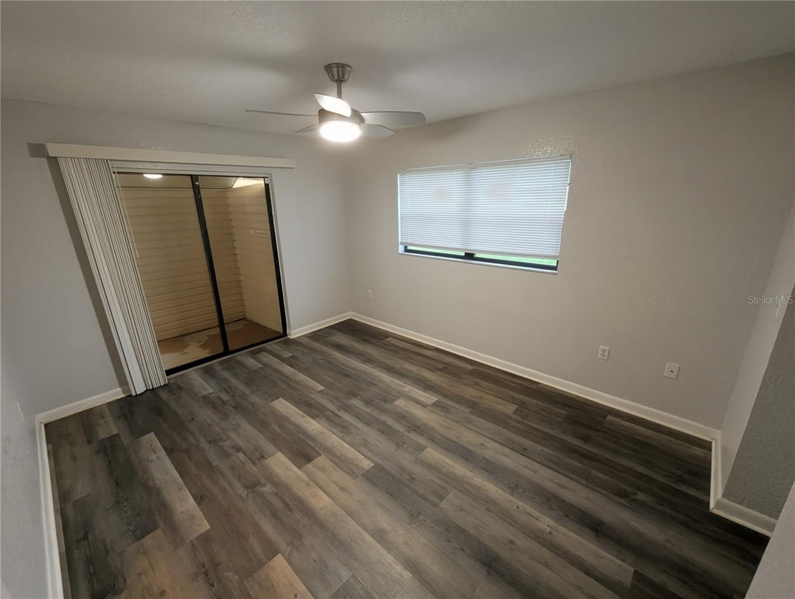 LAKE FOX SHORES - Residential Lease