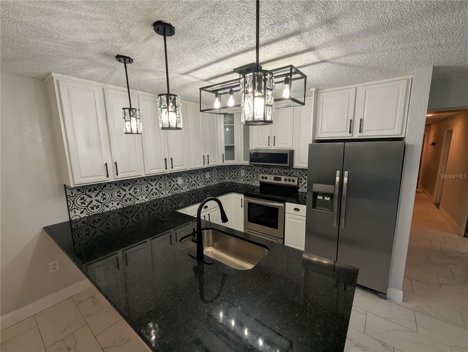 LAKE FOX SHORES - Residential Lease