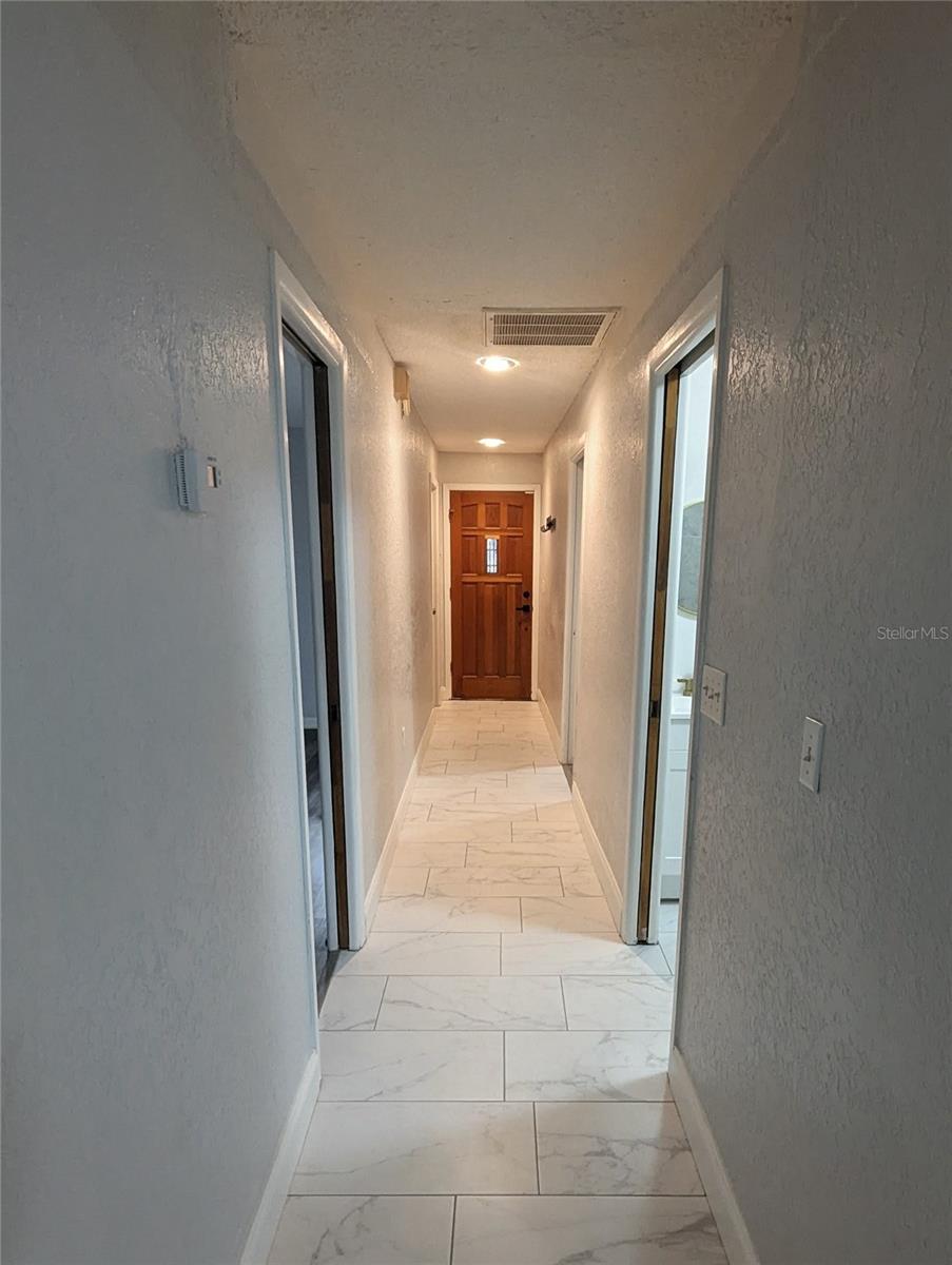 LAKE FOX SHORES - Residential Lease