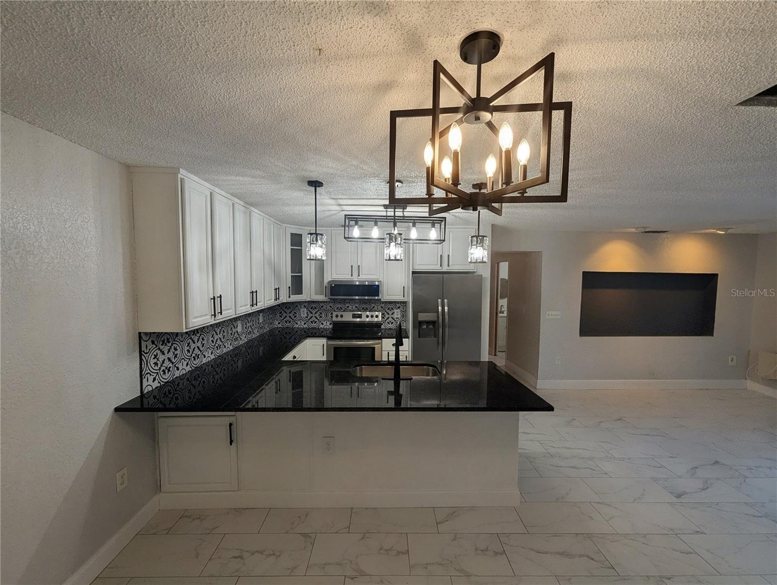 LAKE FOX SHORES - Residential Lease