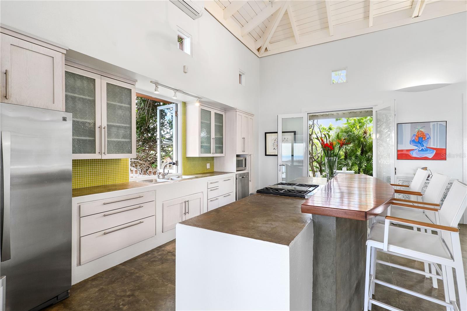 MELONES - Residential