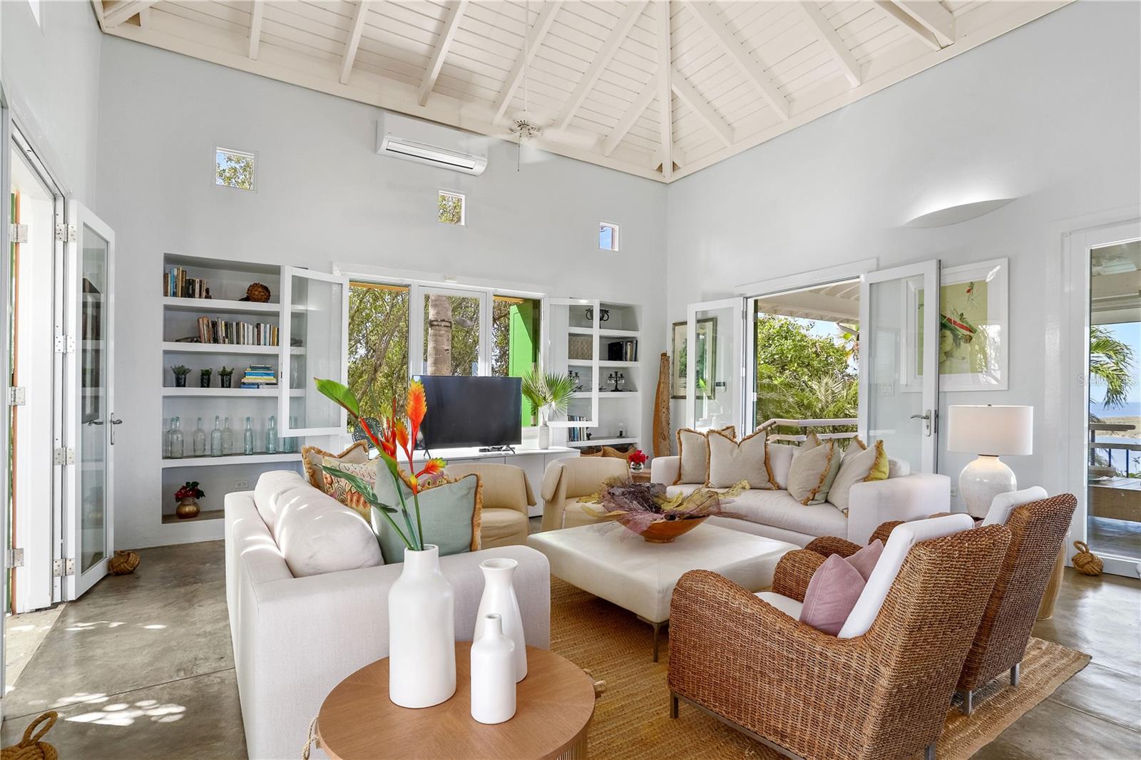 MELONES - Residential