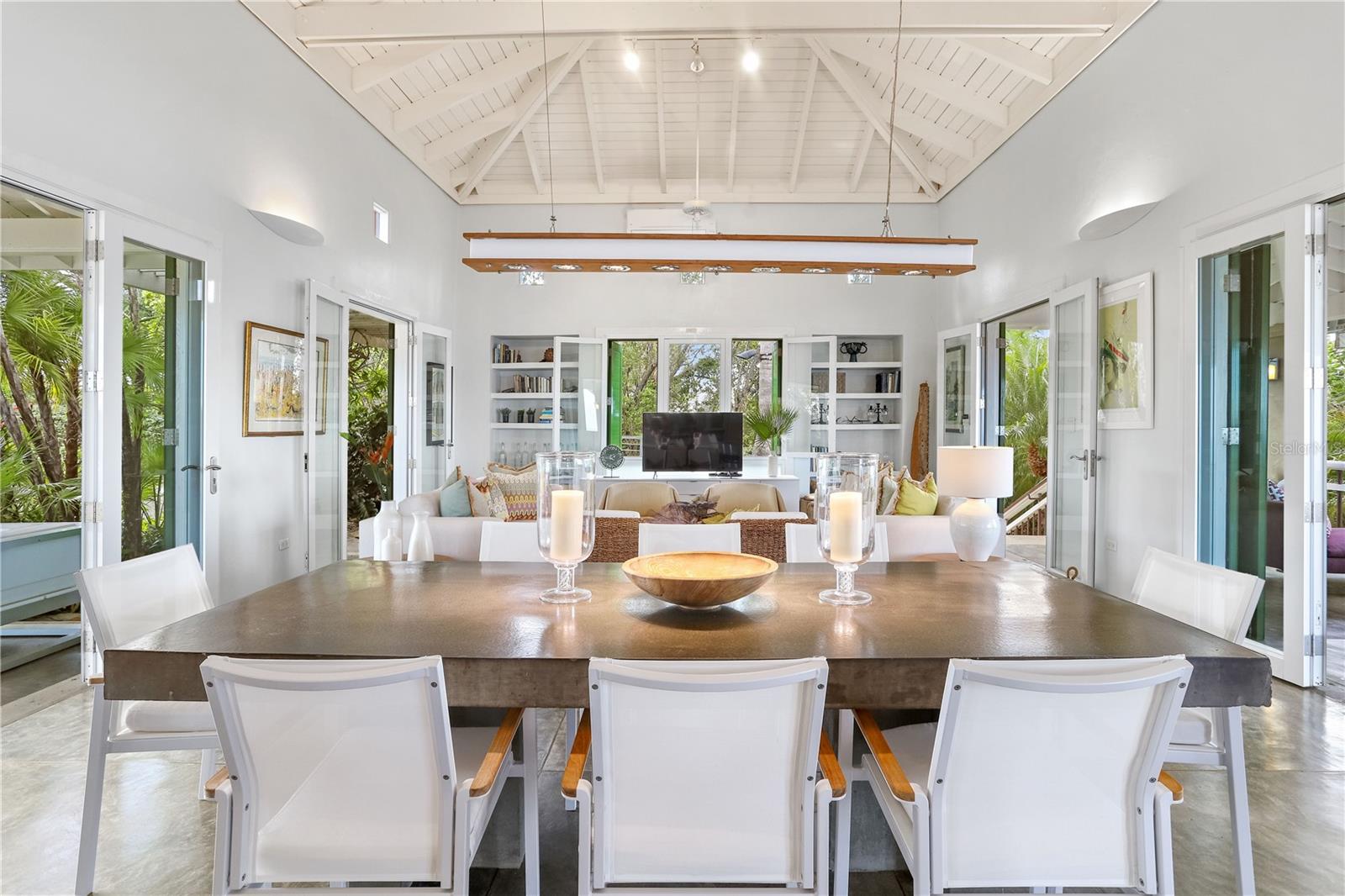 MELONES - Residential