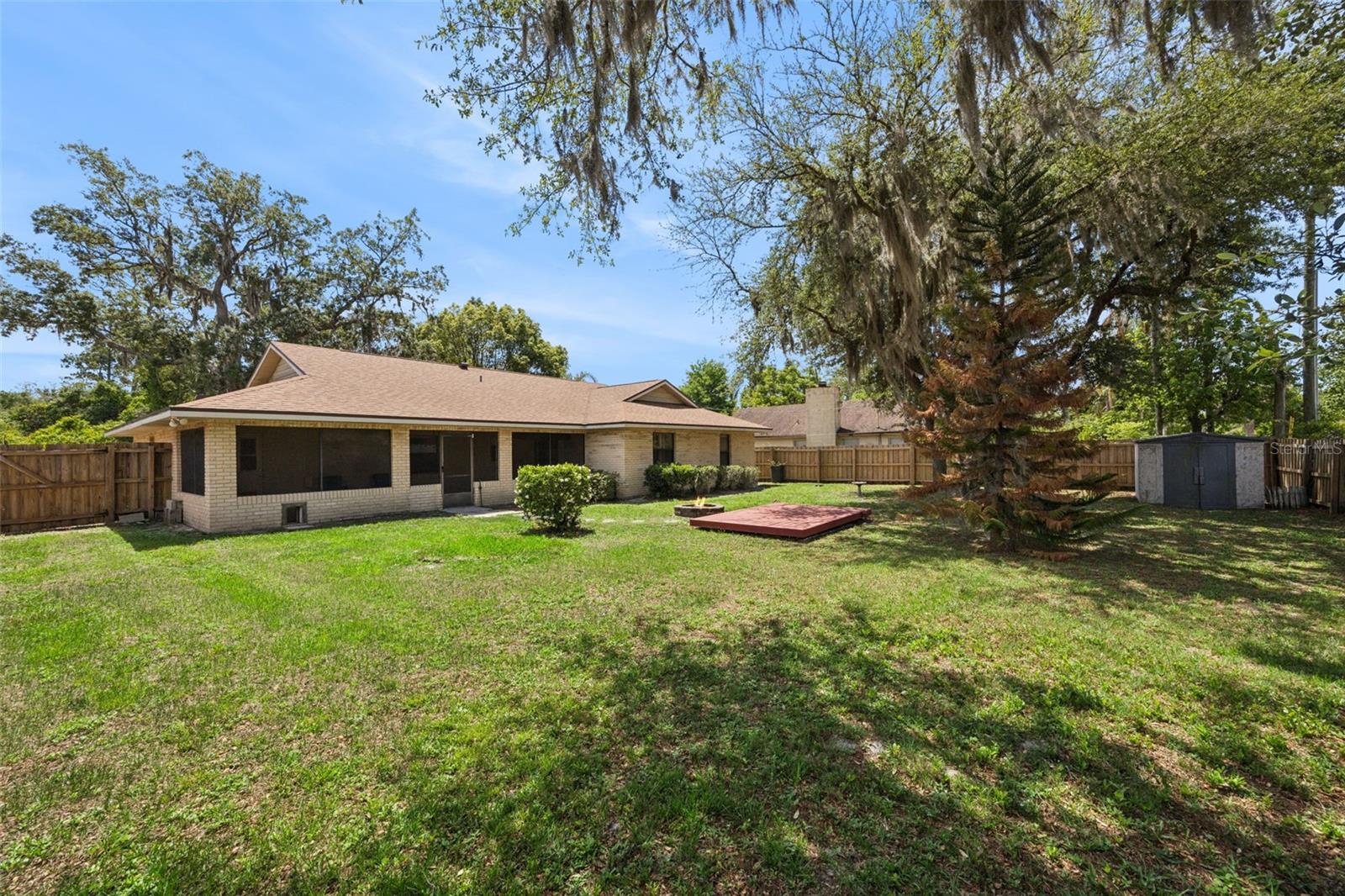 DELTONA LAKES - Residential