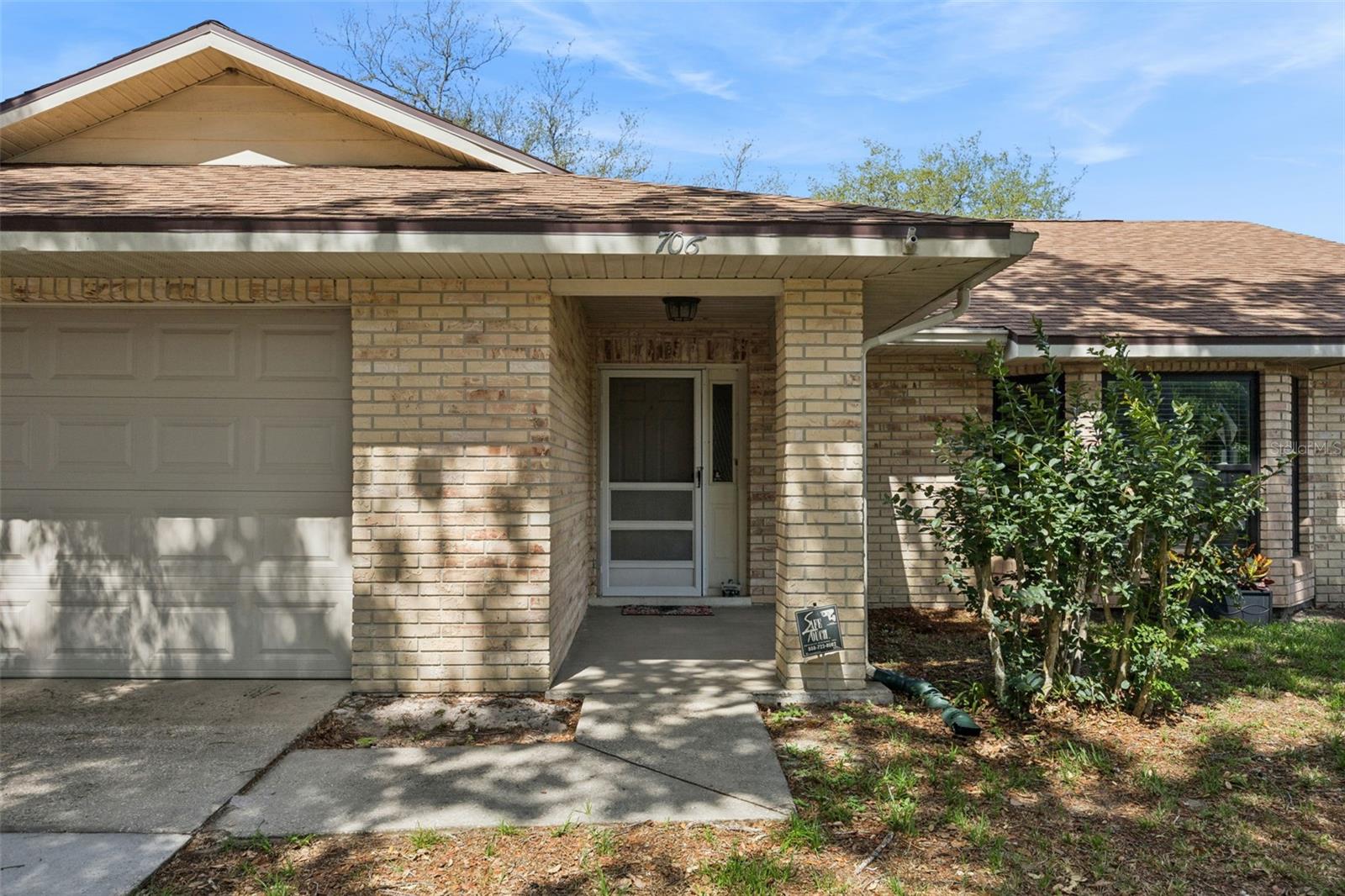 706 E LACY CIRCLE