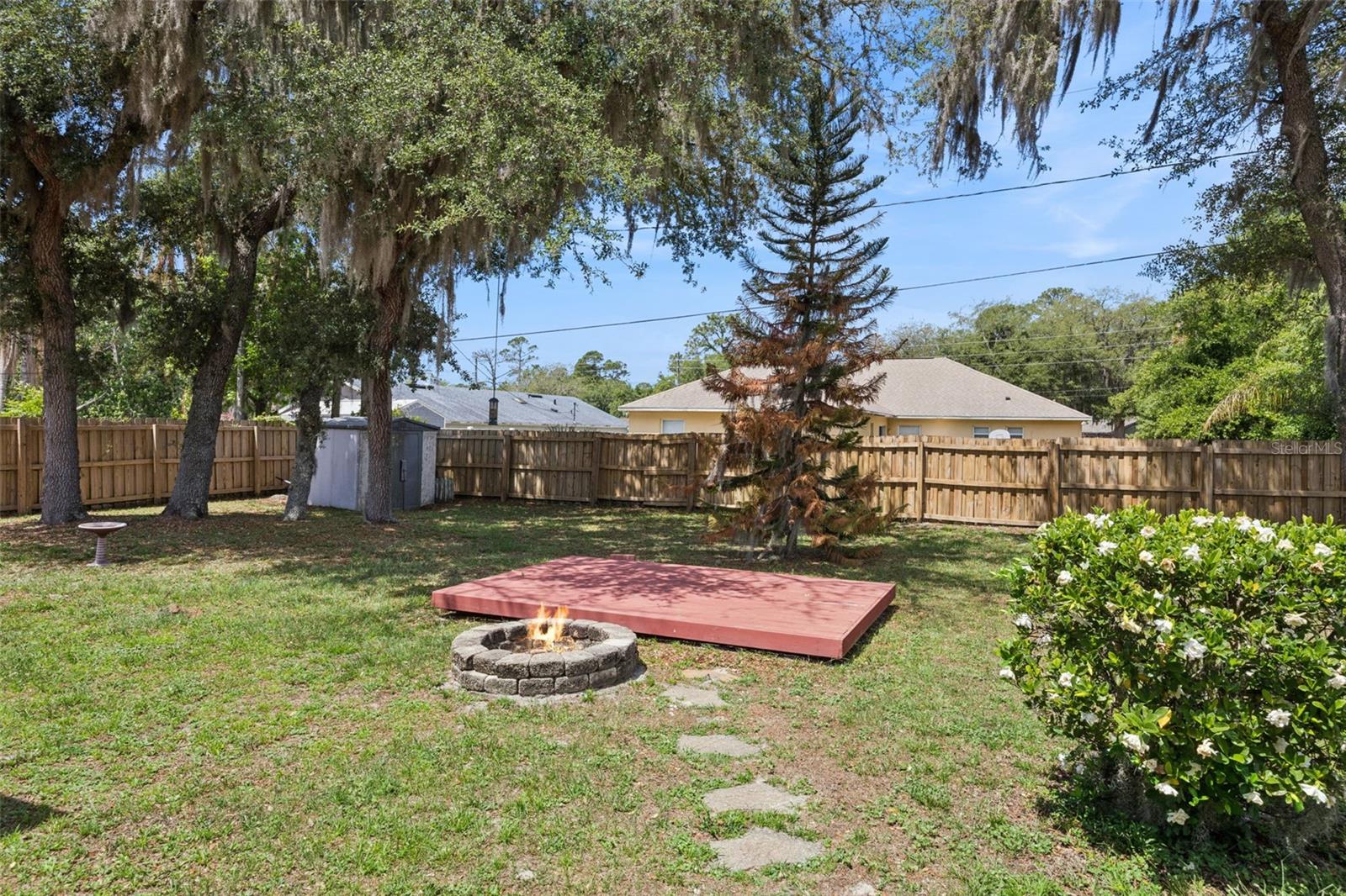 DELTONA LAKES - Residential