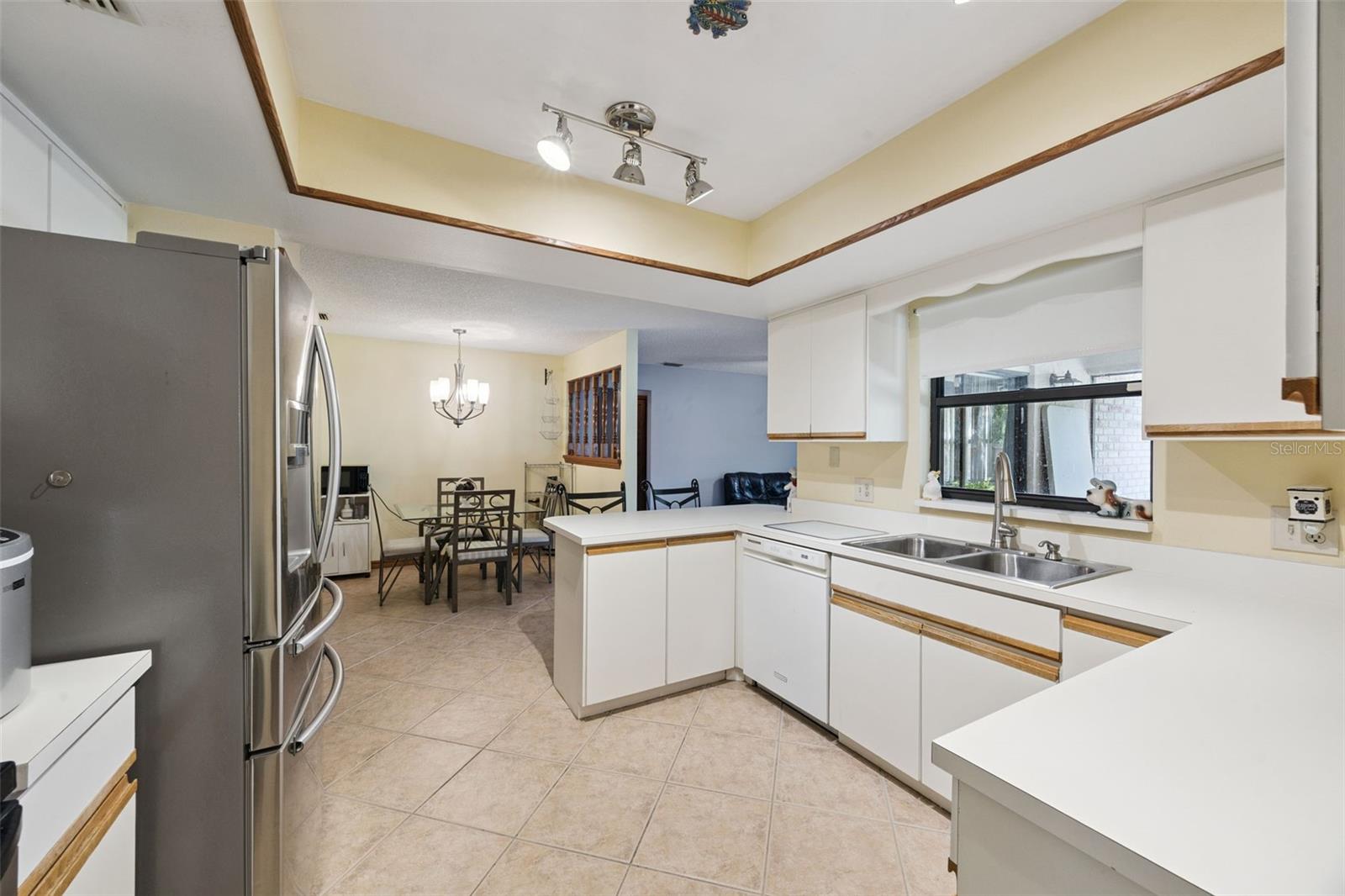 DELTONA LAKES - Residential
