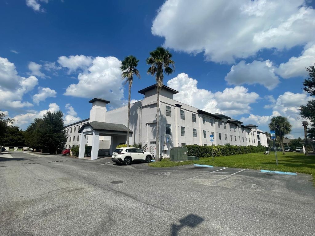 Photo of 2323 Mccoy Road #815, Orlando, FL 32809 (MLS # O6367906)