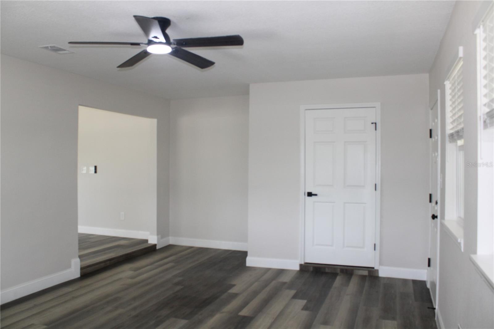 SILVER SPGS SHORES UN 47 - Residential Lease