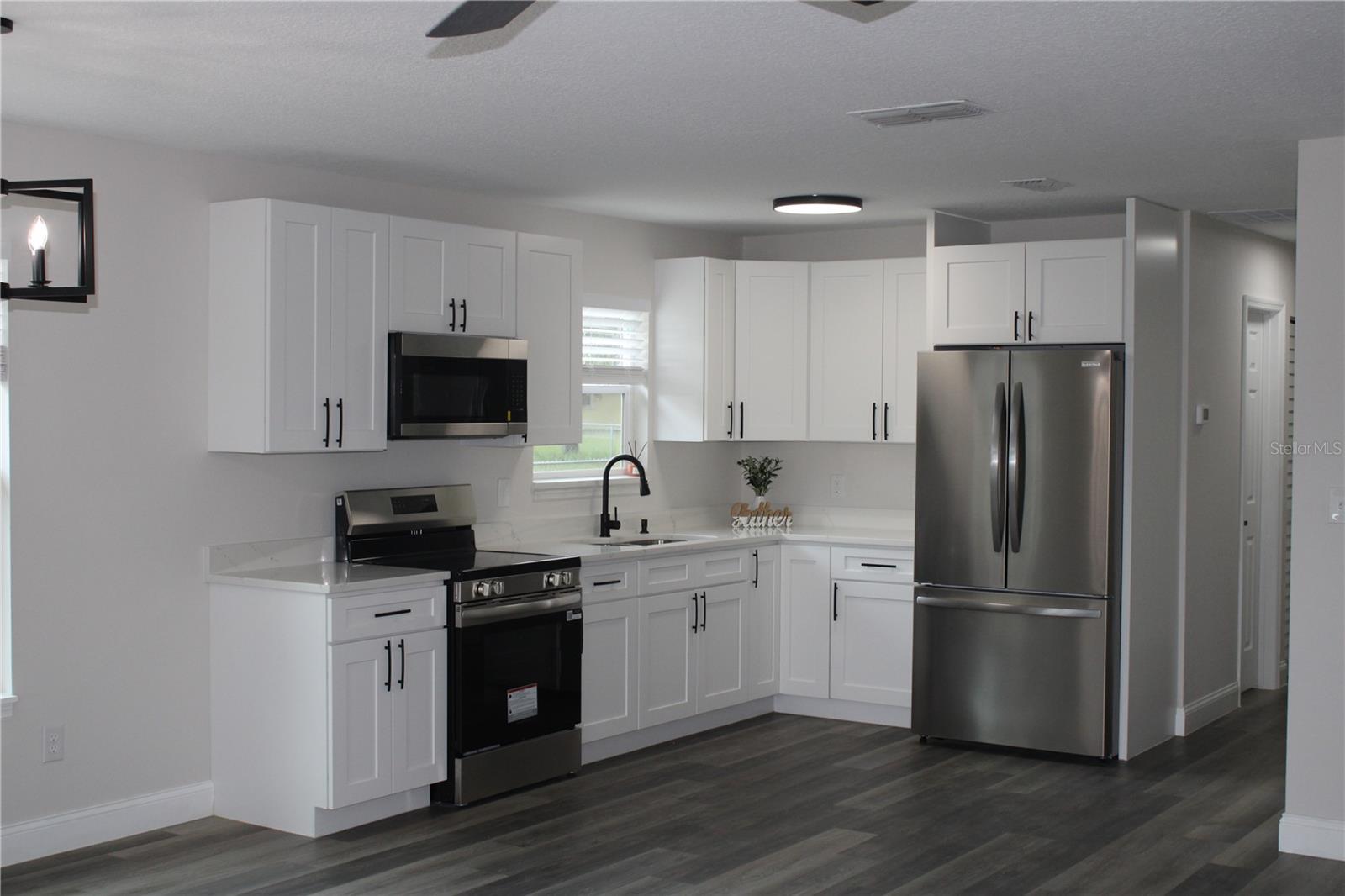 SILVER SPGS SHORES UN 47 - Residential Lease