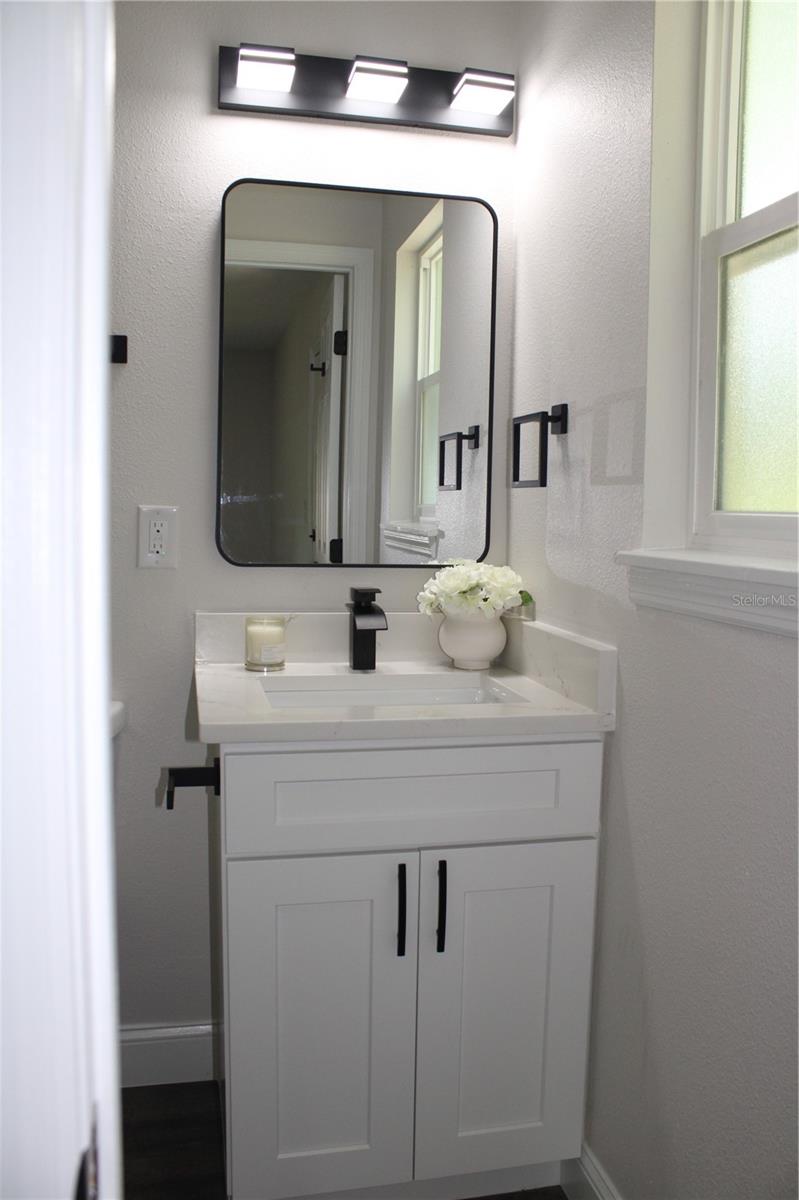 SILVER SPGS SHORES UN 47 - Residential Lease