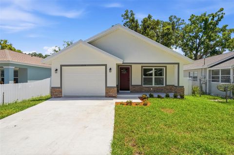 Photo of 1319 E Church Street, Plant City, FL 33563 (MLS # TB8528475)