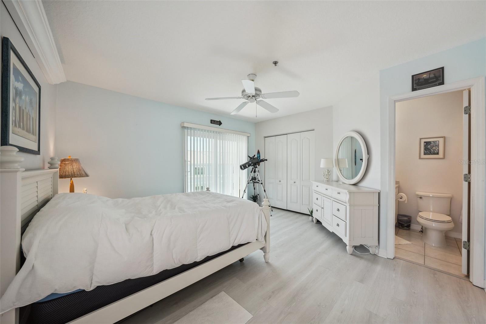 TIERRA SOUND TWNHMS - Residential