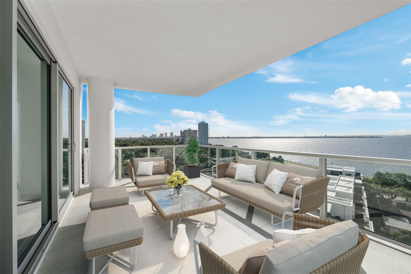 ALTURA BAYSHORE - Residential