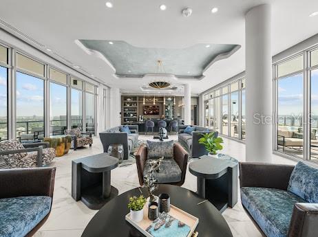 ALTURA BAYSHORE - Residential