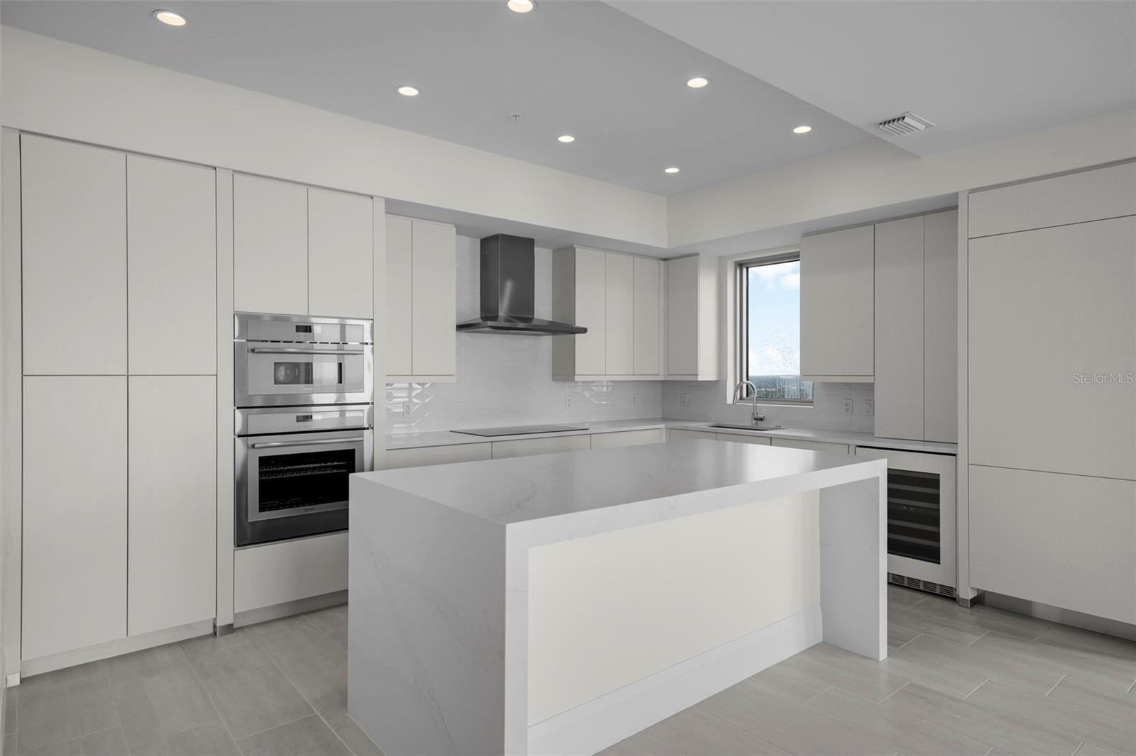 ALTURA BAYSHORE - Residential