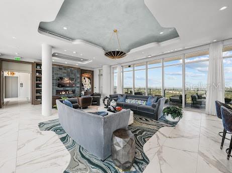 ALTURA BAYSHORE - Residential