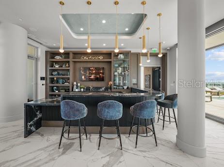 ALTURA BAYSHORE - Residential