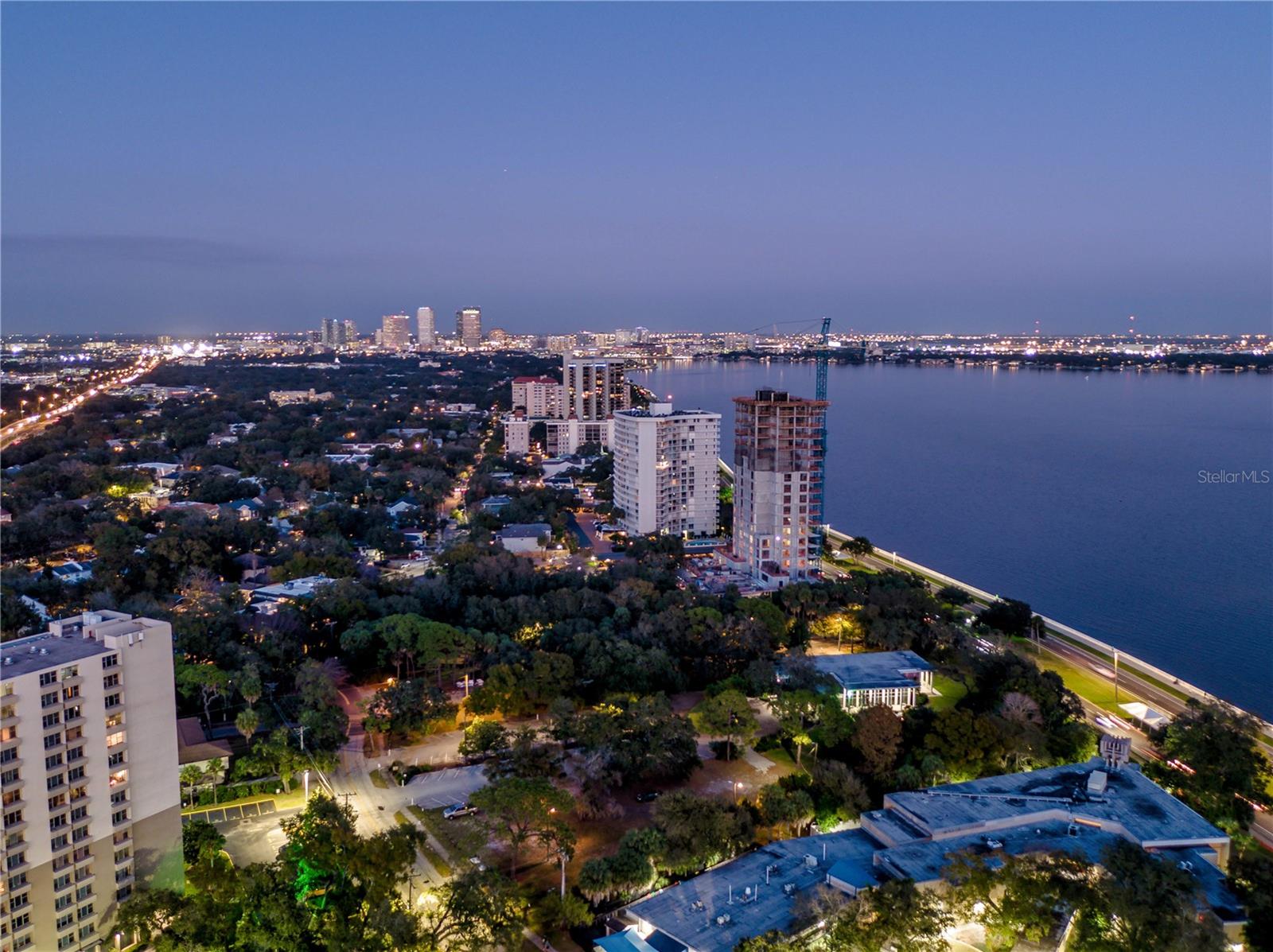 ALTURA BAYSHORE - Residential