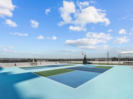 ALTURA BAYSHORE - Residential