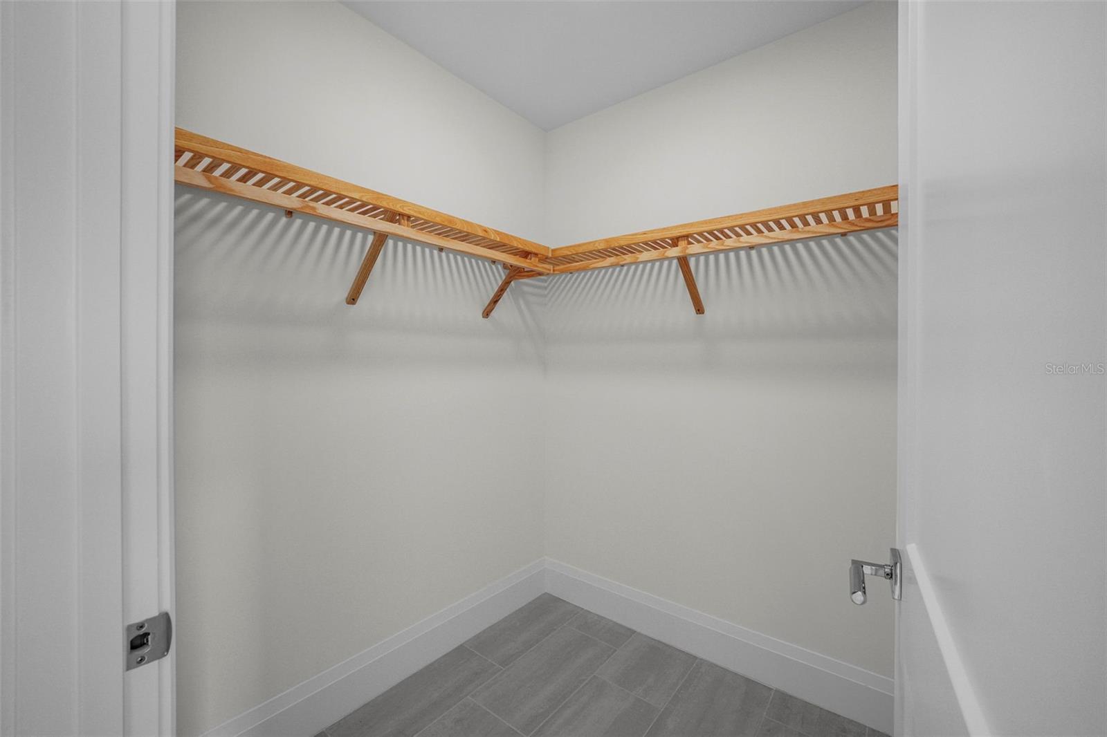 ALTURA BAYSHORE - Residential