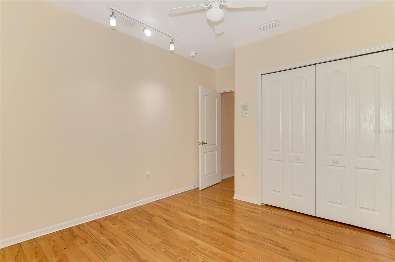 WARM MINERAL SPGS - Residential