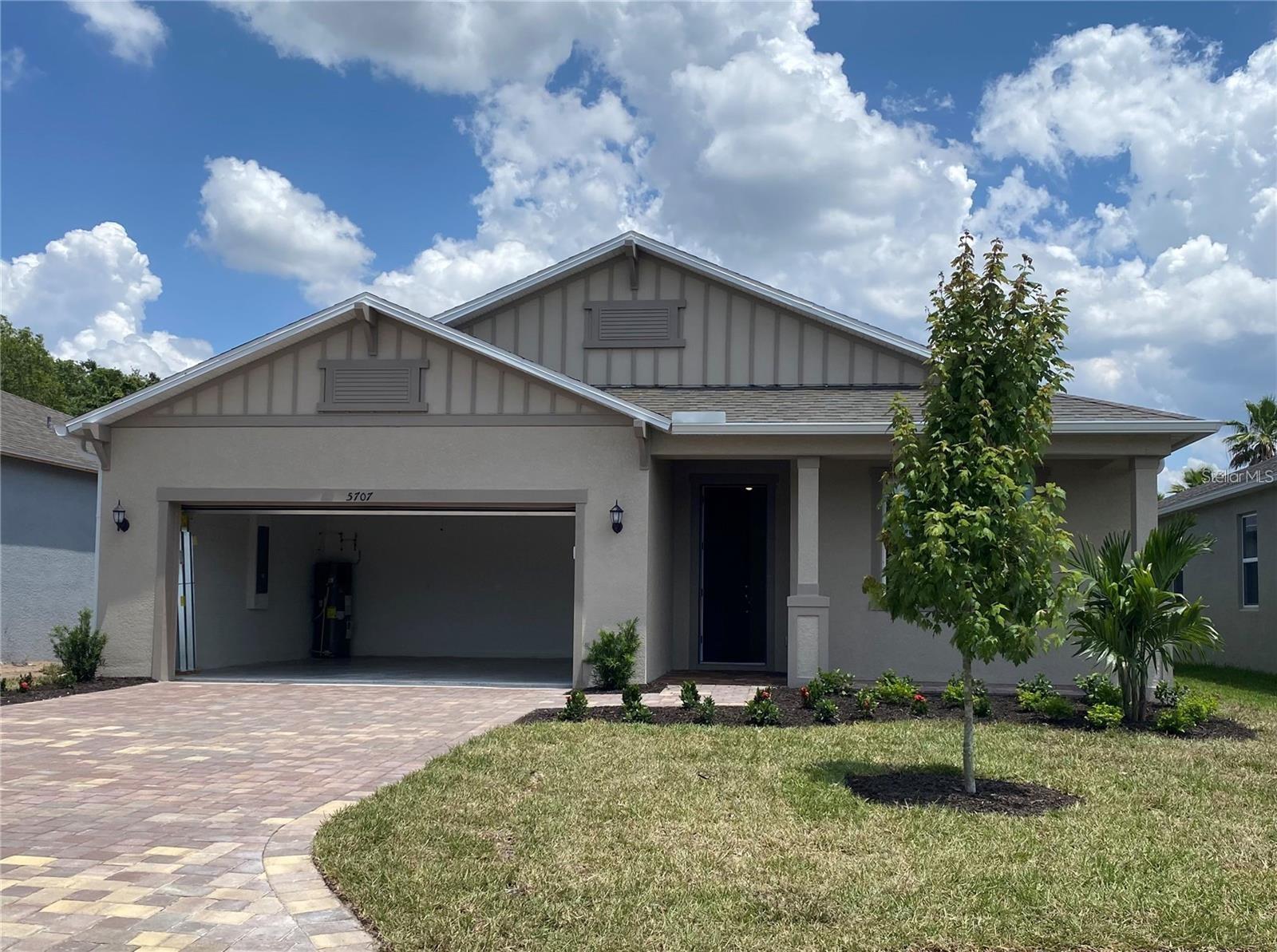 spacious 4/2 home in a great location! Open kitchen with granite countertops. Large great room. Main bedroom separate from guest rooms for additional privacy. Laundry room, two car garage, energy efficient home. Easy access to Lorraine Rd, SR-70, I-75, Shopping and All that Bradenton and Sarasota area. Community pool and great school district. Welcome home!