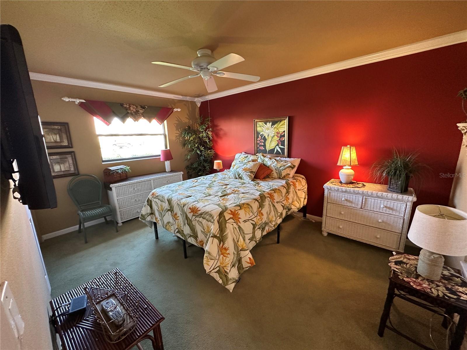 ESTANCIAS OF CAPRI ISLES - Residential Lease