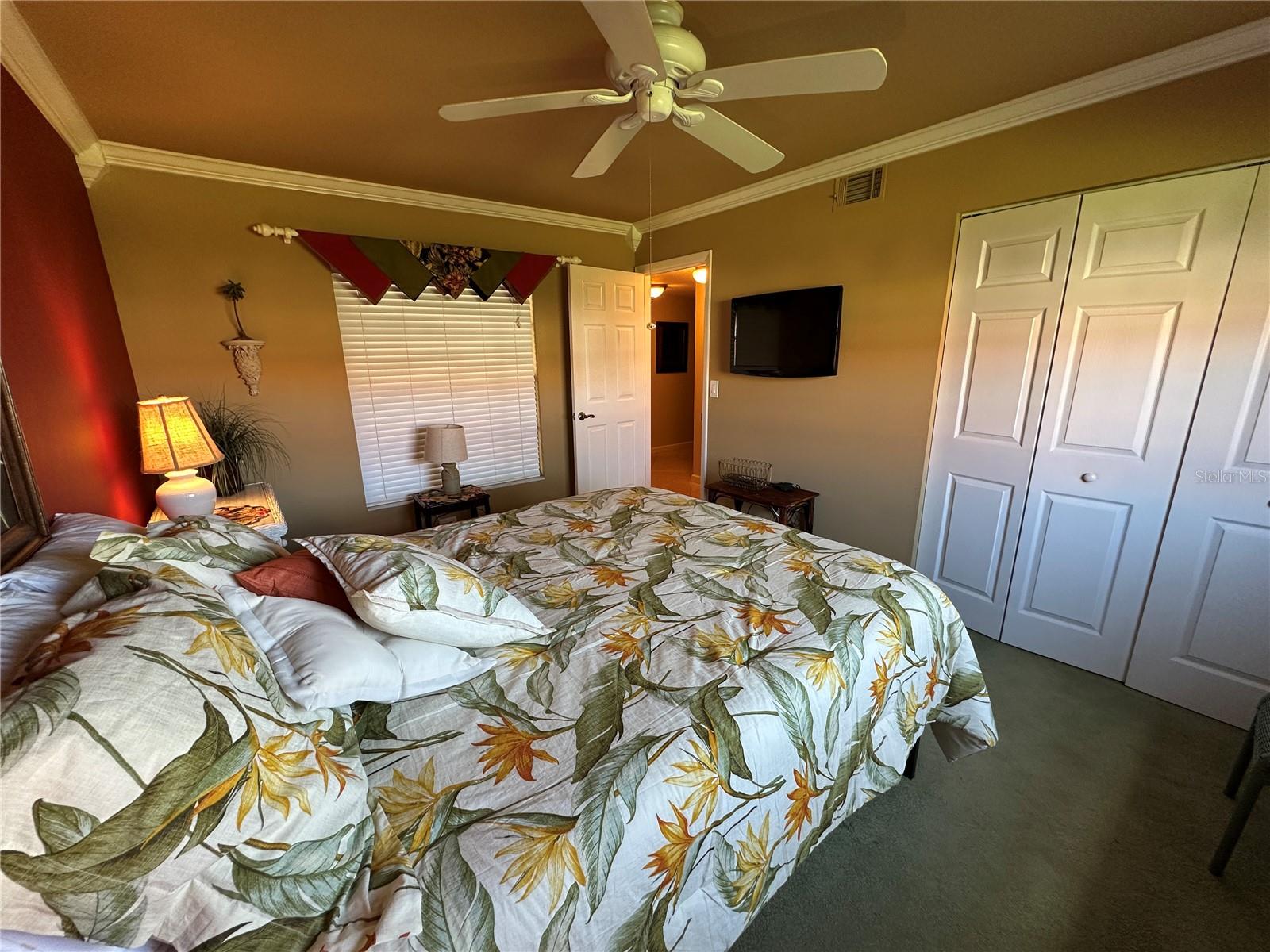 ESTANCIAS OF CAPRI ISLES - Residential Lease