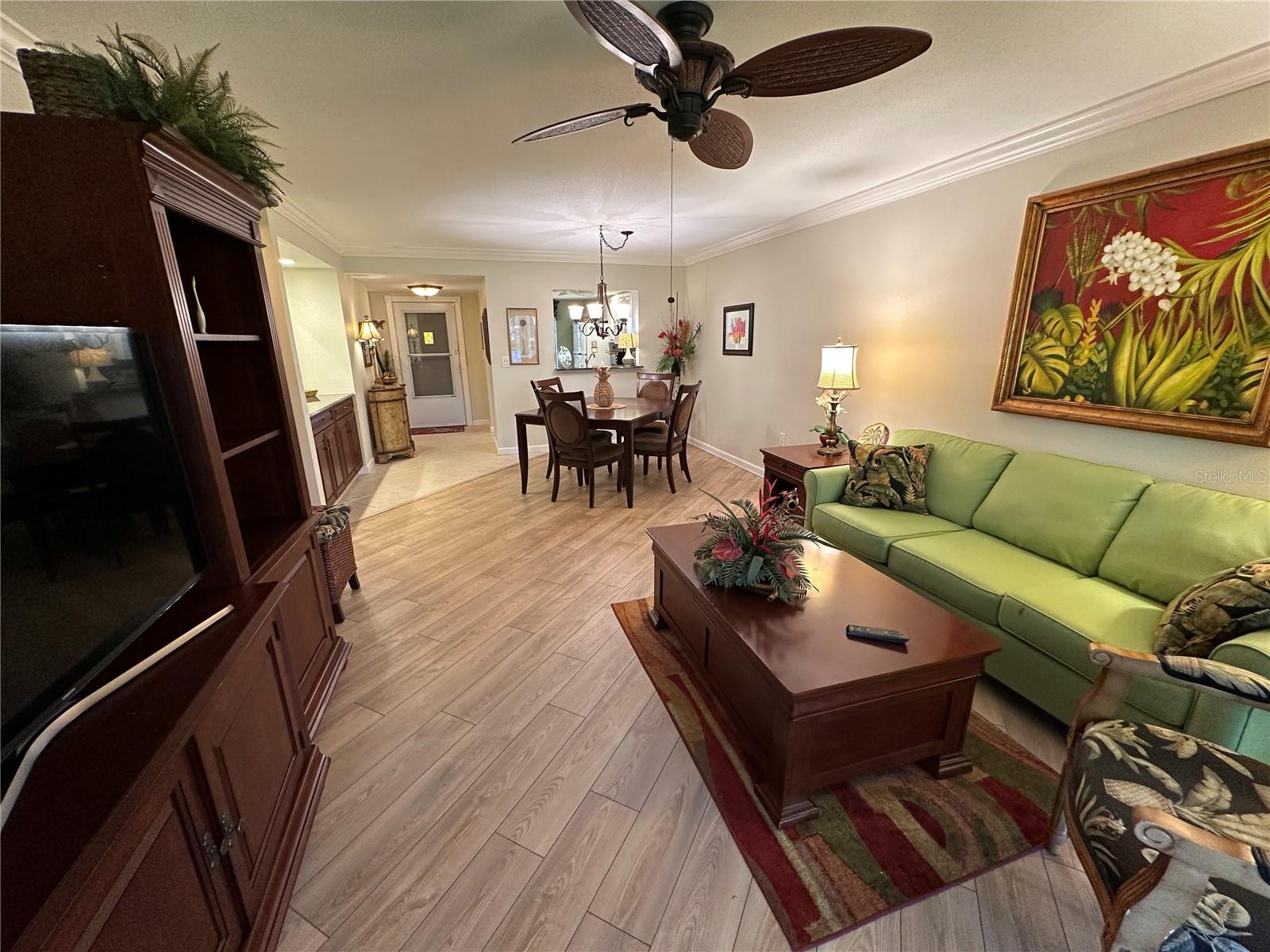 ESTANCIAS OF CAPRI ISLES - Residential Lease