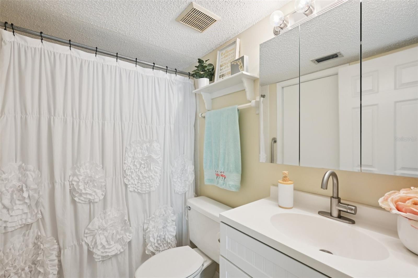 VILLA NOVA SHORES PH 1 - Residential