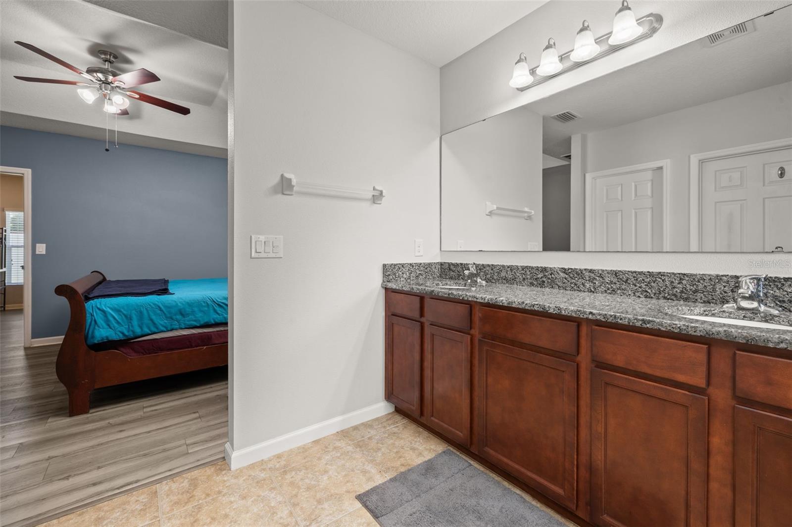 MANCHESTER LAKES PH 3 - Residential