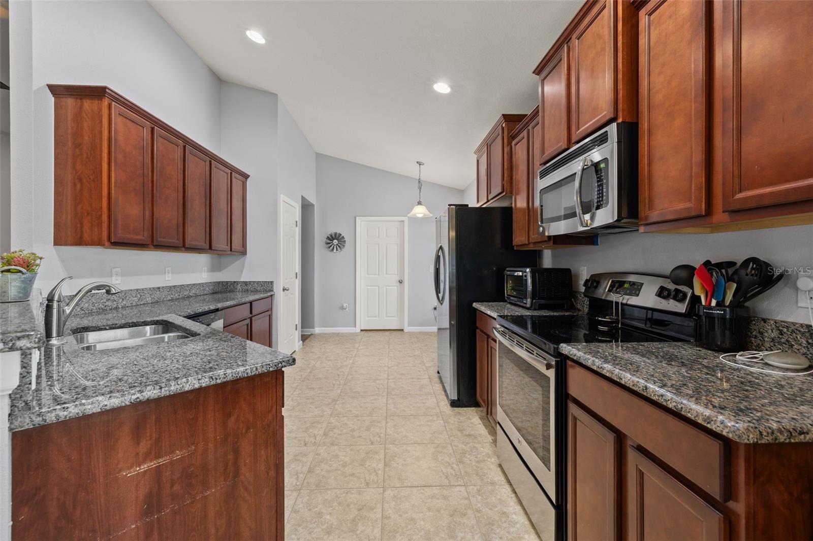 MANCHESTER LAKES PH 3 - Residential