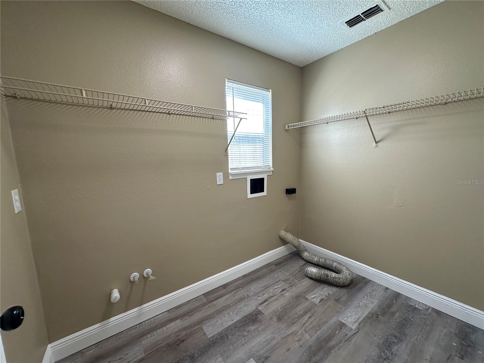 CEDAR VILLAGE PH 01 - Residential