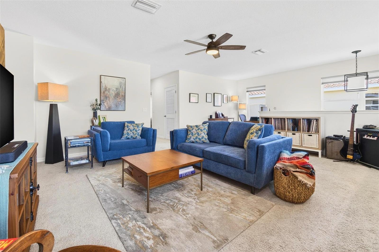 COLONNADE - Residential