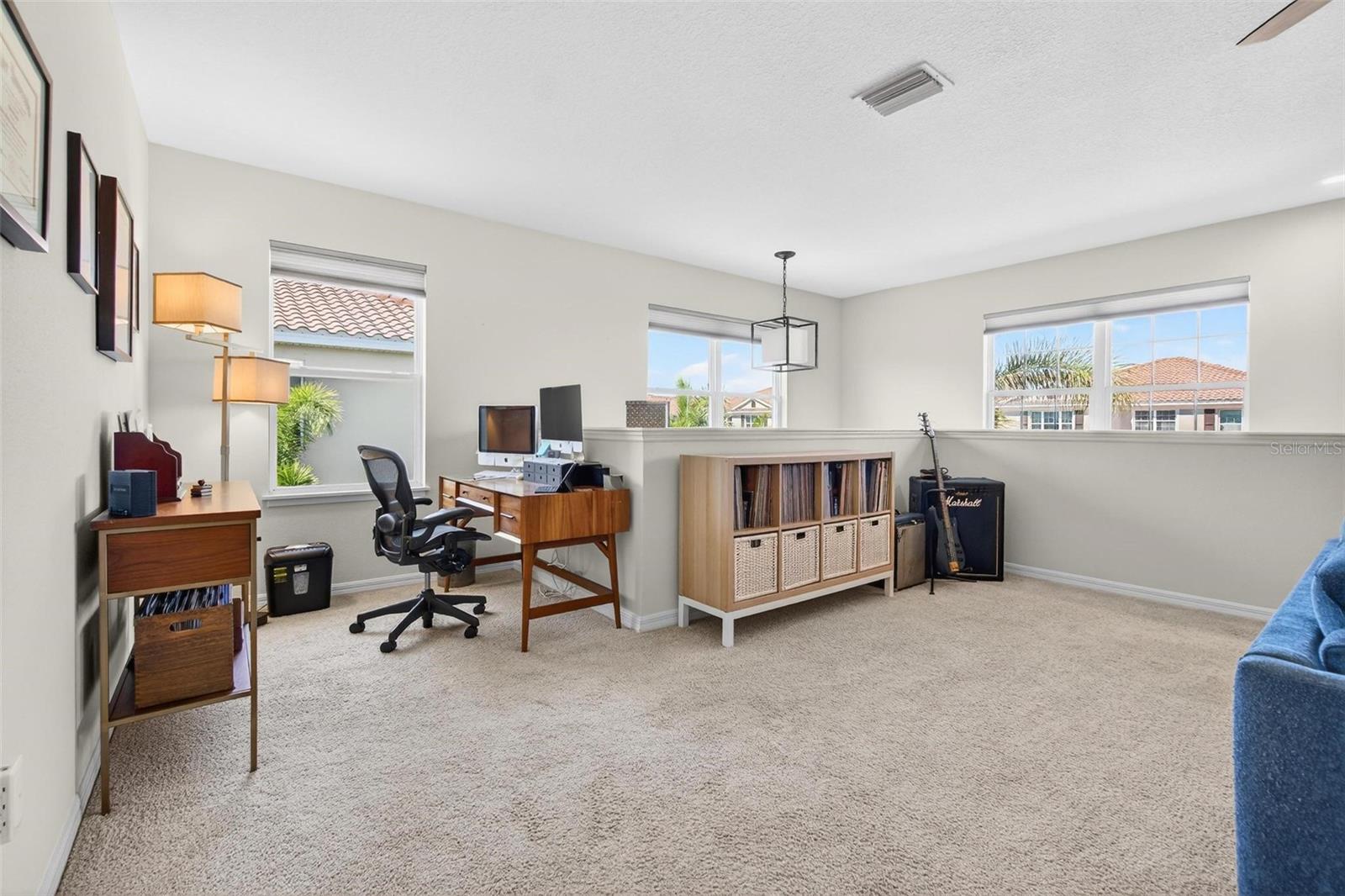 COLONNADE - Residential