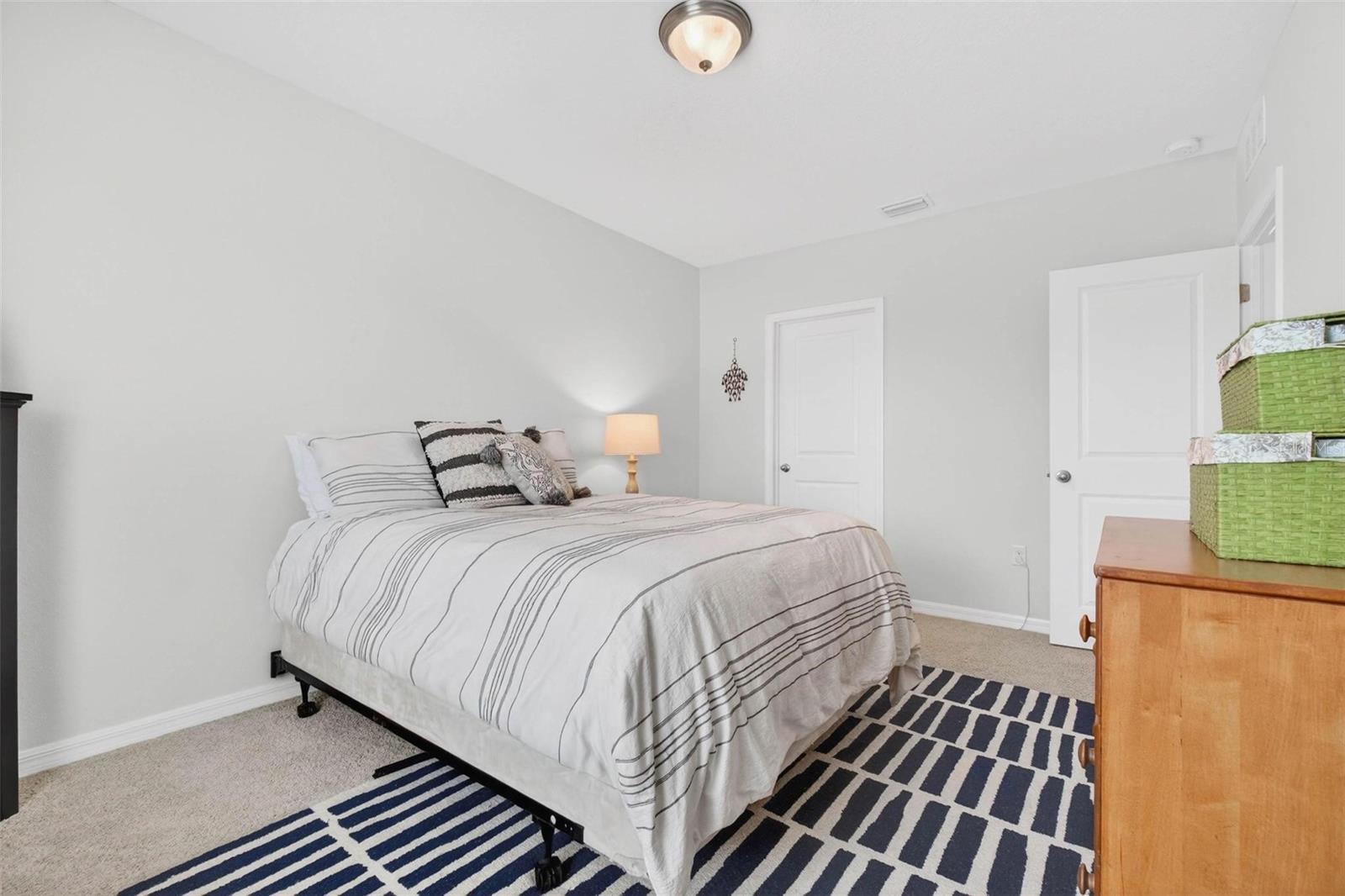 COLONNADE - Residential