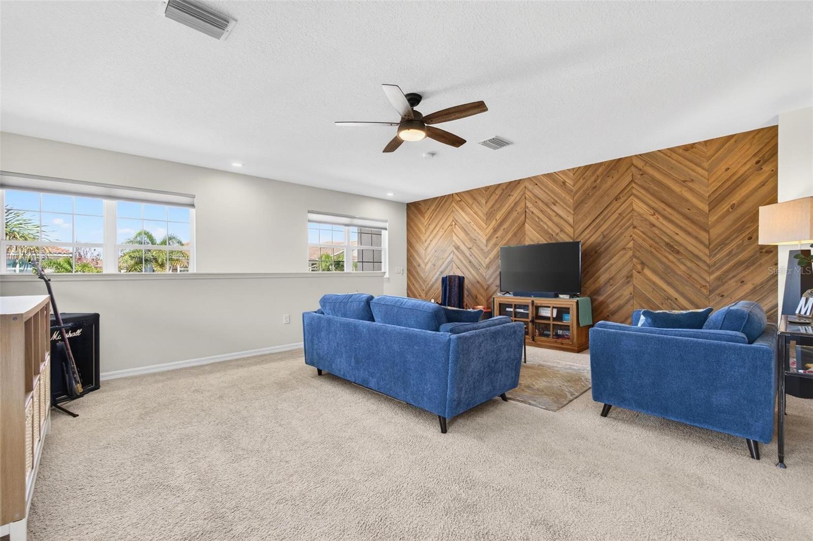 COLONNADE - Residential