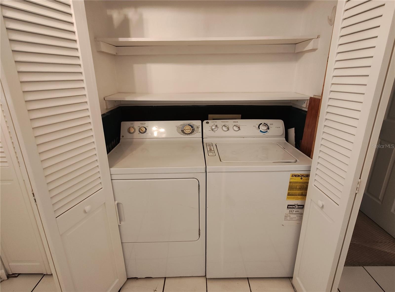 TEXAS COURT TWNHMS - Residential