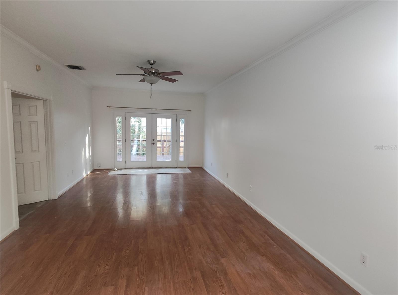 TEXAS COURT TWNHMS - Residential