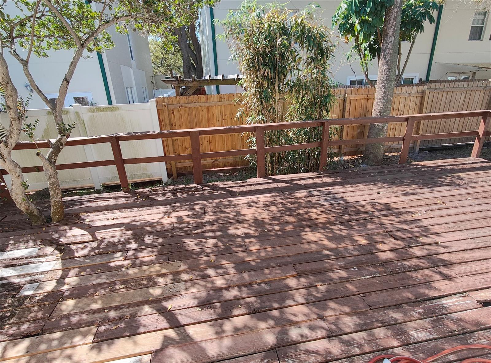 TEXAS COURT TWNHMS - Residential